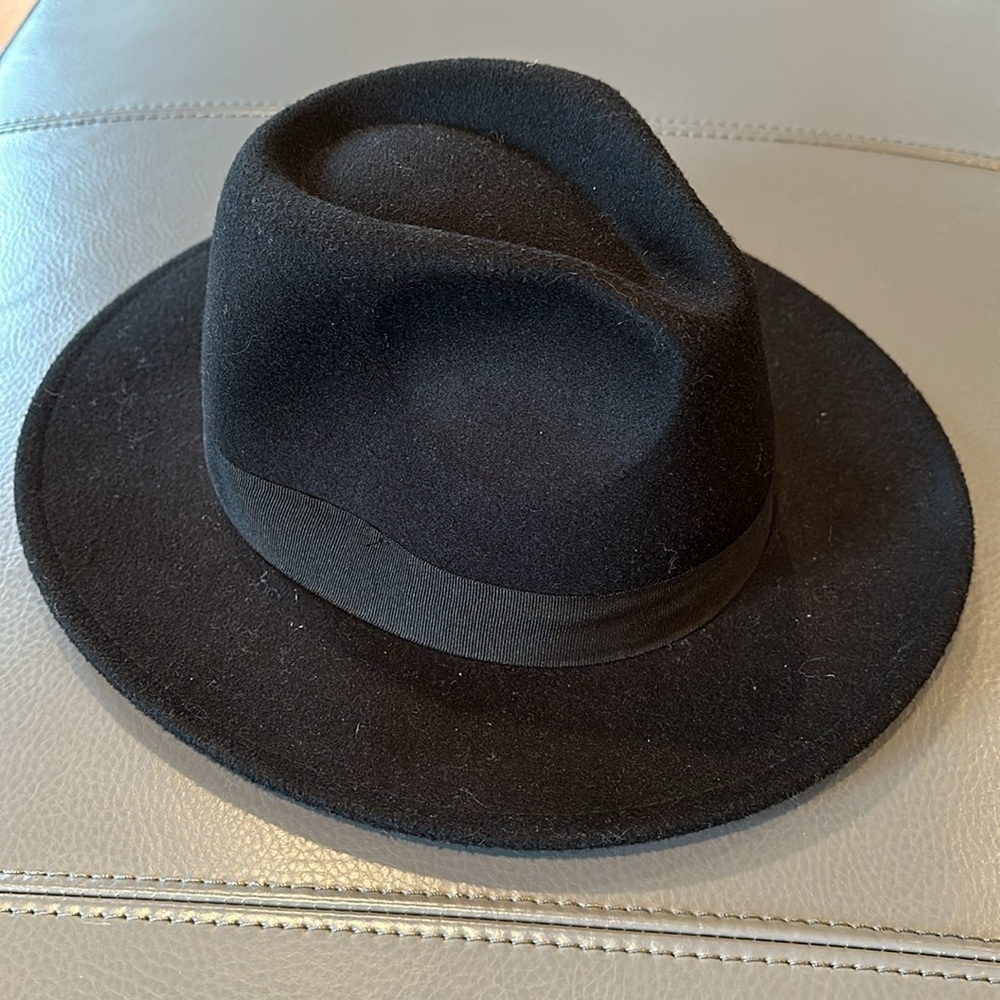 H&M hat
